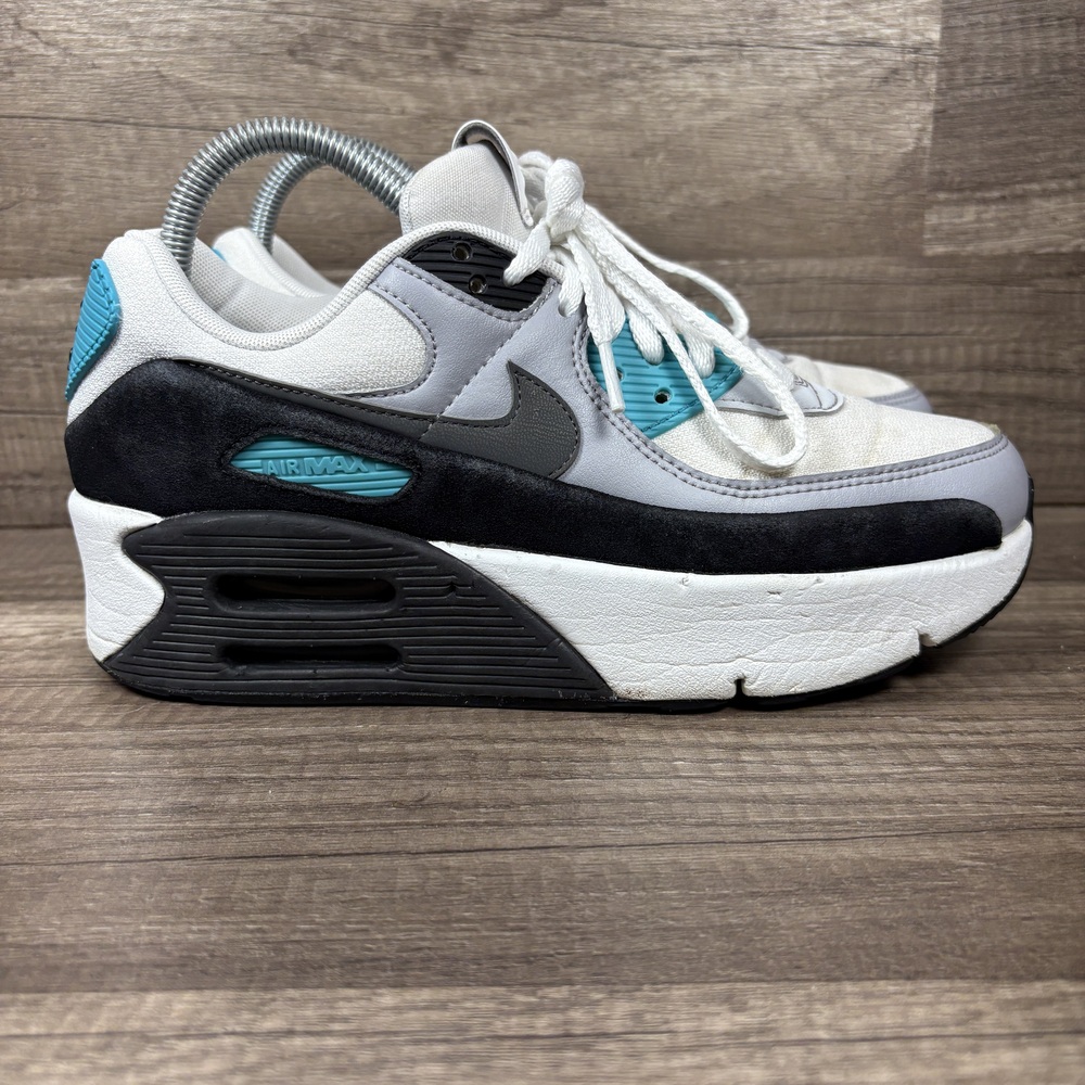 Nike Air Max 90 LV8 White Blue Womens US Size 8 EUR 39 FD4328-103 Sneakers